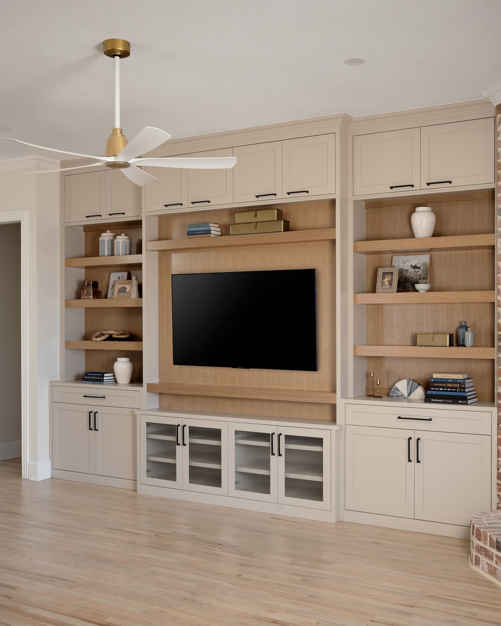 Built In Entertainment Console Bookshelves