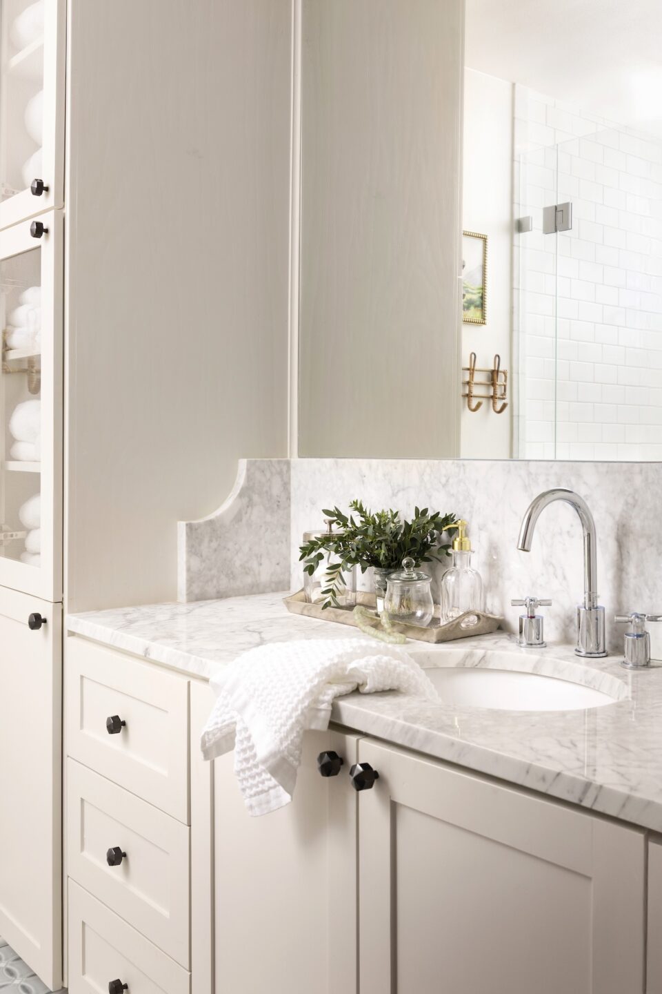 Guest Bathroom Design Vanity