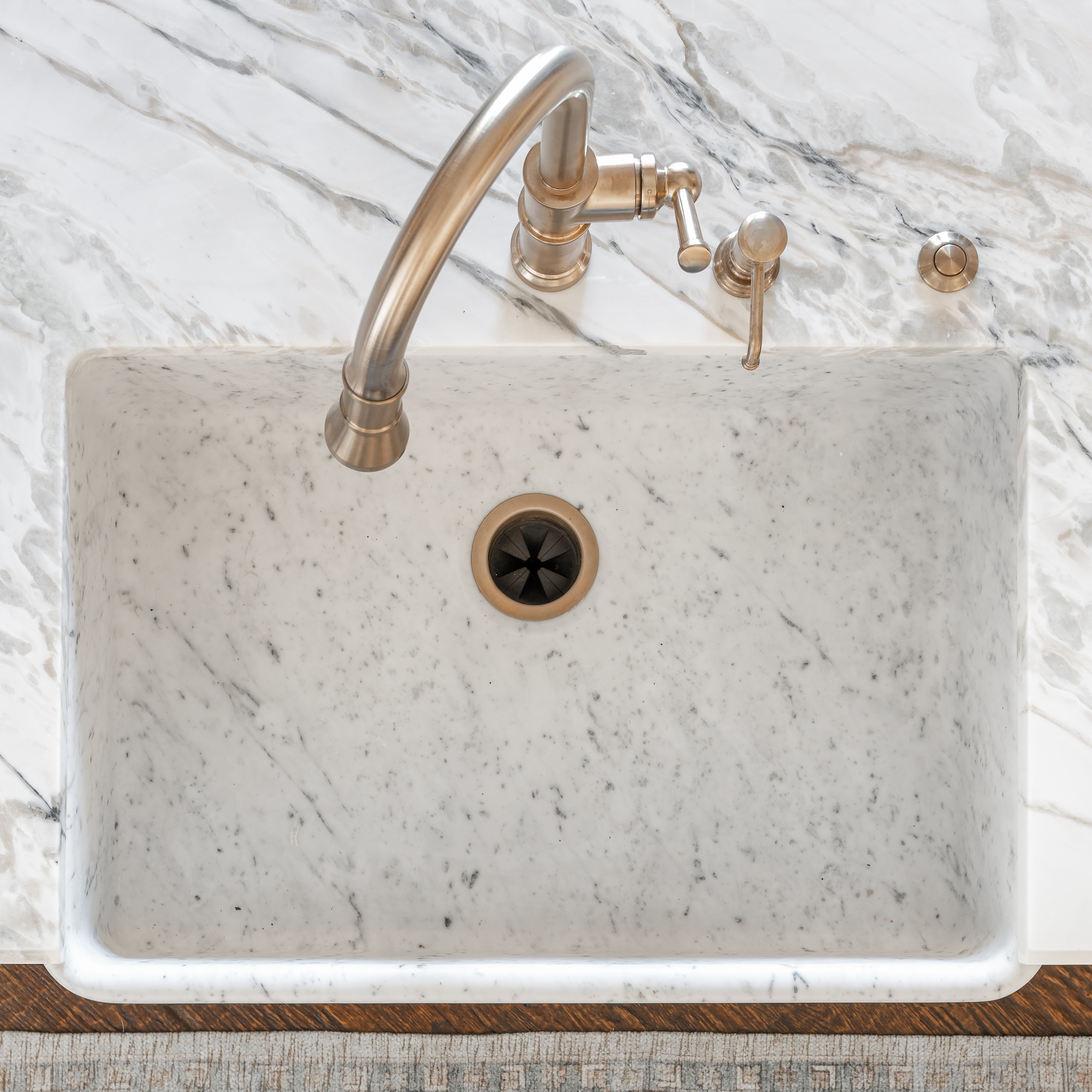 Kitchen Sink Farmhouse Sink Detail