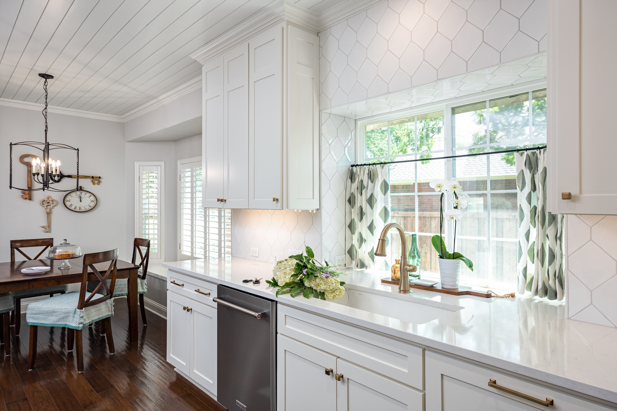 Kitchen Window Detail Tile Backsplash