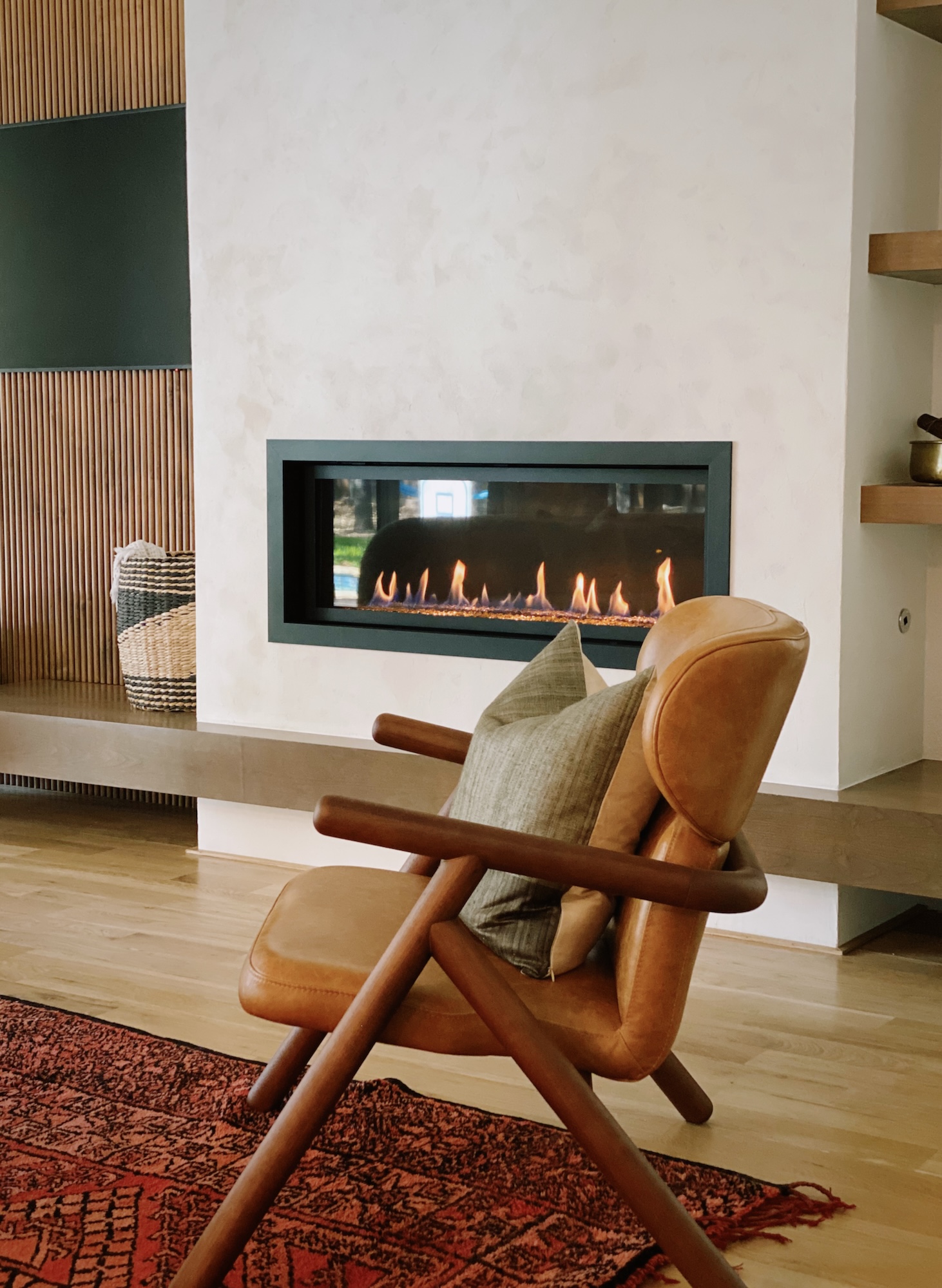 Living Room Accent Chair Wood And Leather