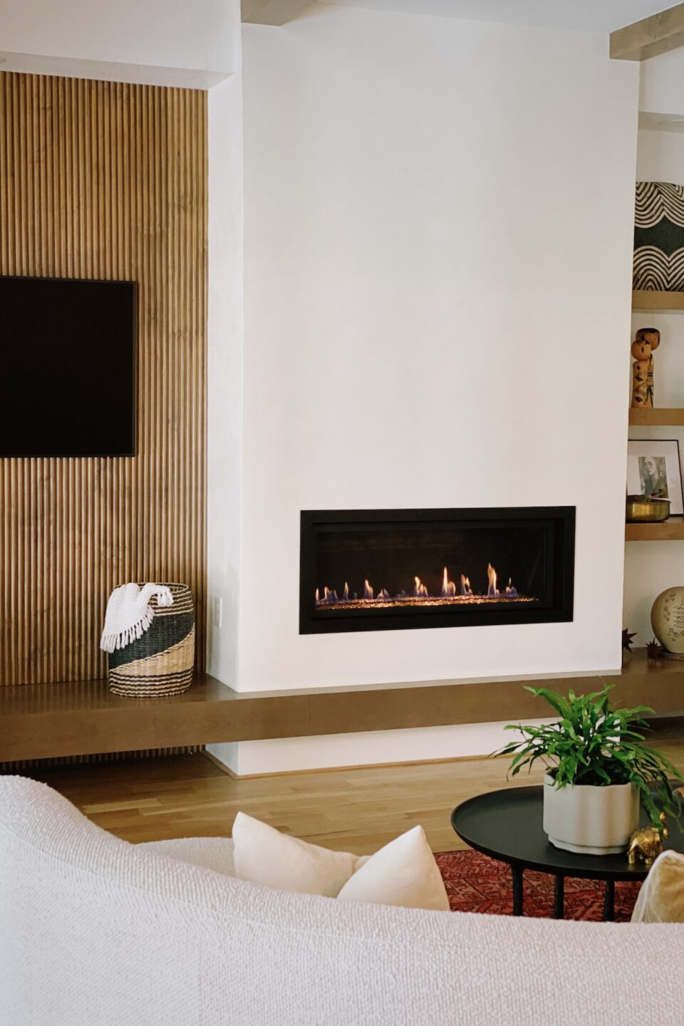 Living Room Interior Design White Fireplace Gas