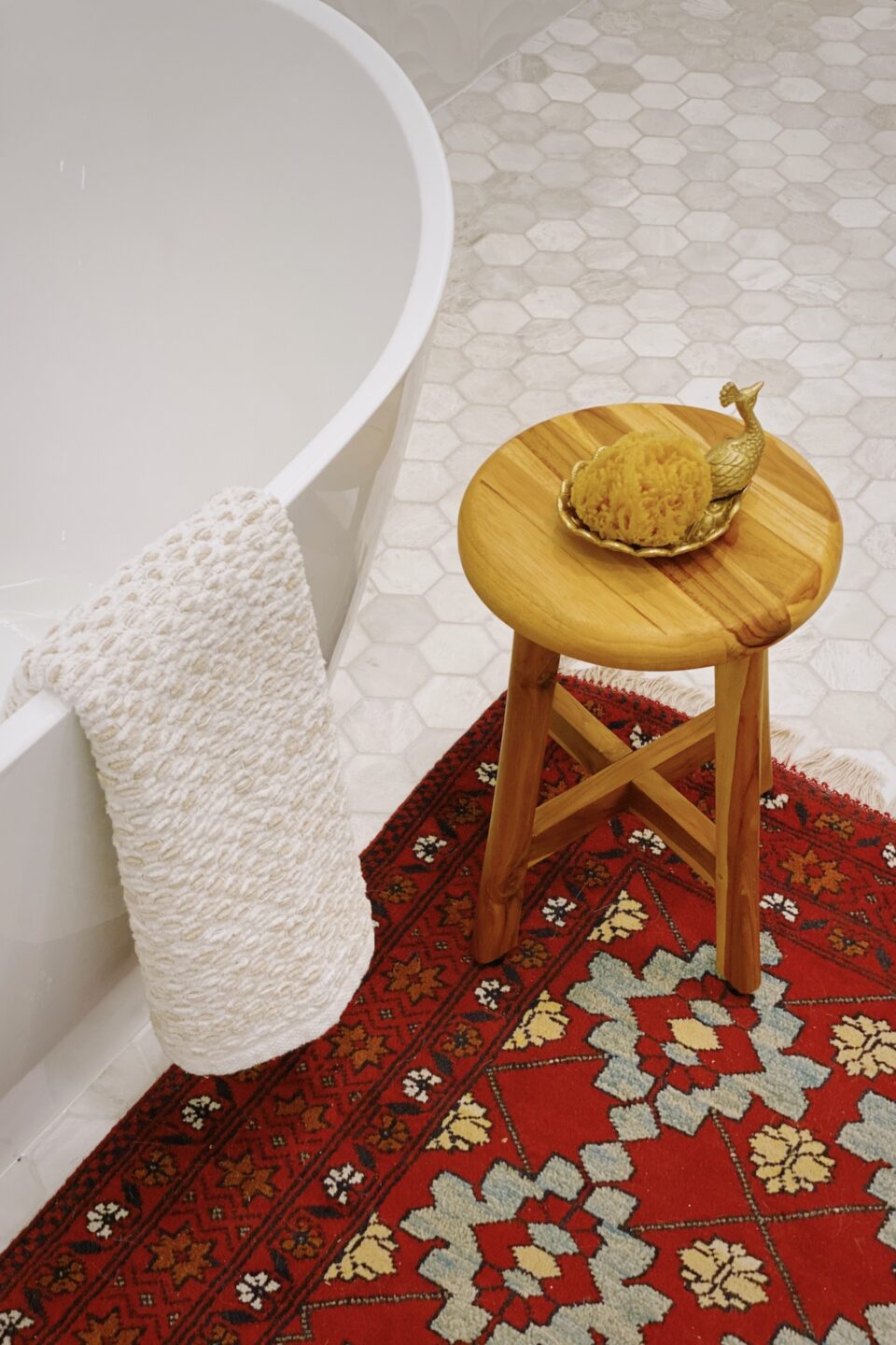 Small Wooden Stool By Bathtub With Sponge