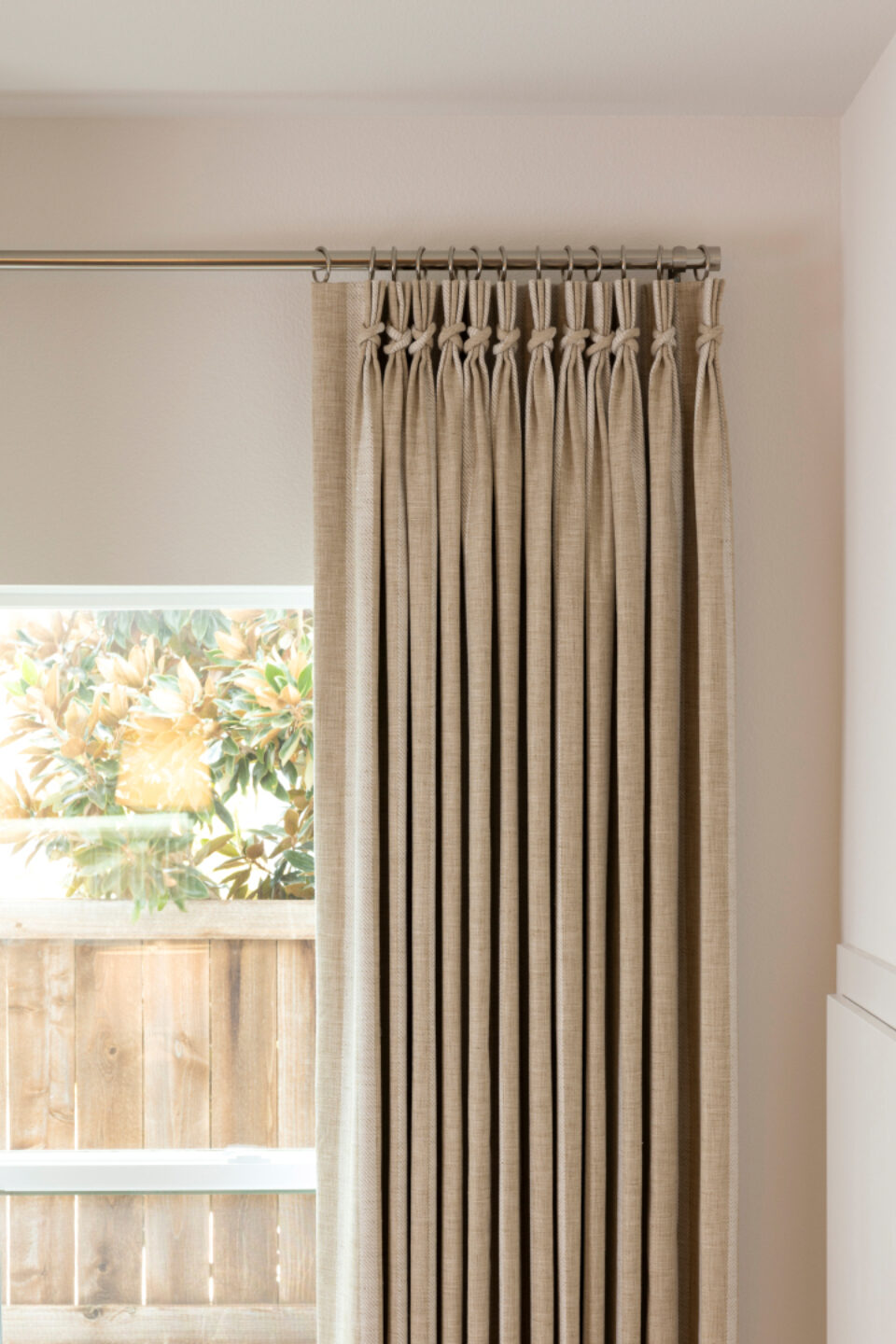 Custom Window Treatments In Living Room Interior Design
